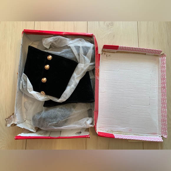 Velvet Boots with Spats and Buttons - Picture 8 of 11